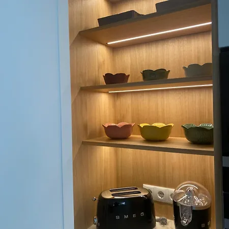 아파트 Oh La Life! At The *