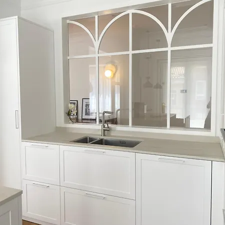 아파트 Oh La Life! At The *